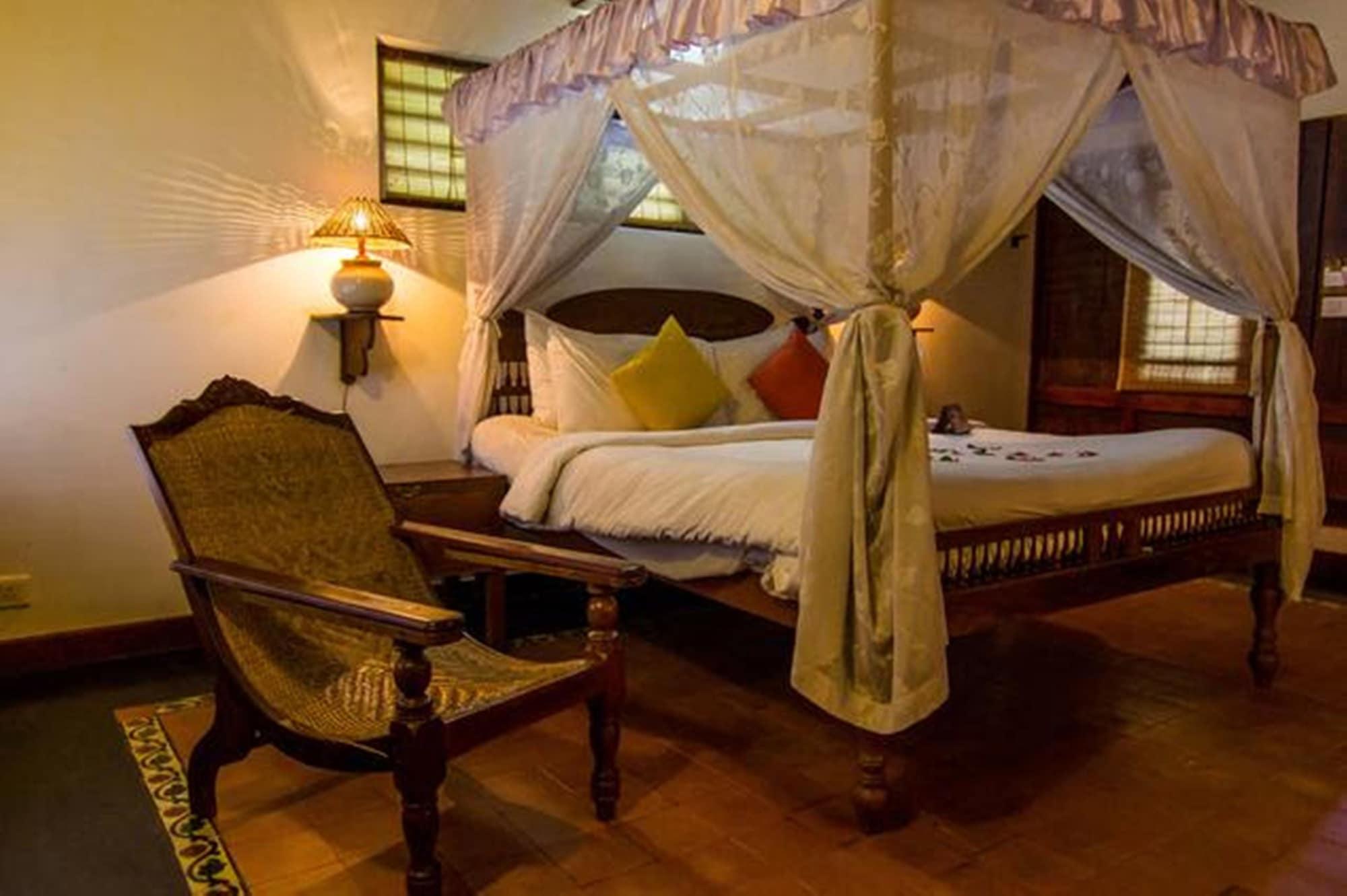 Punnamada Resort Alappuzha Exterior photo