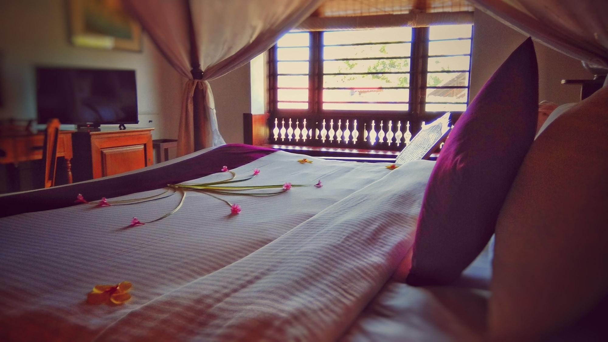 Punnamada Resort Alappuzha Exterior photo