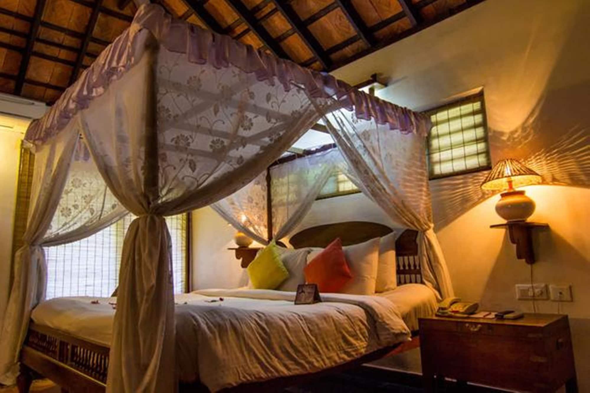 Punnamada Resort Alappuzha Exterior photo