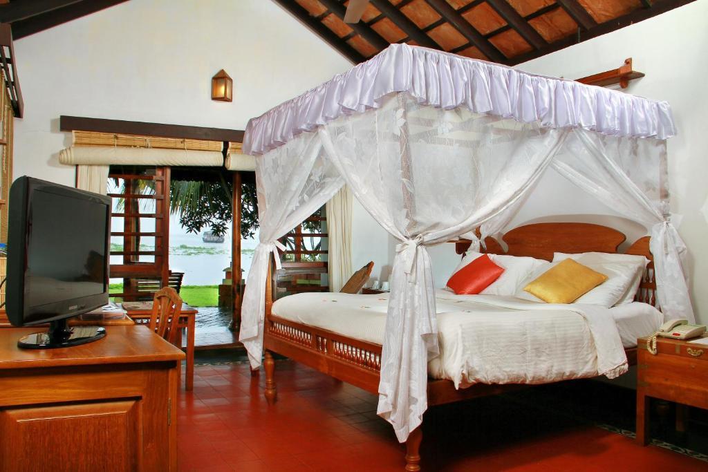 Punnamada Resort Alappuzha Exterior photo