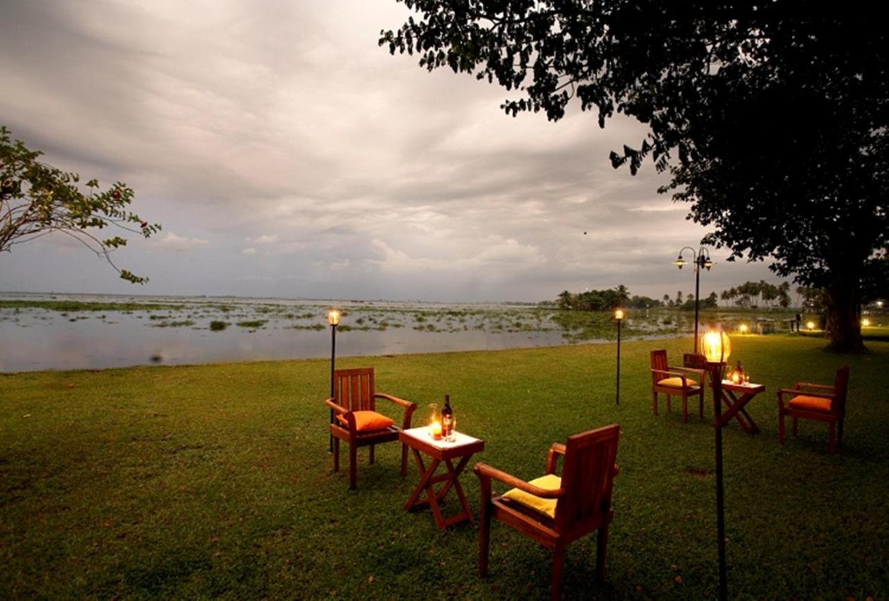 Punnamada Resort Alappuzha Exterior photo