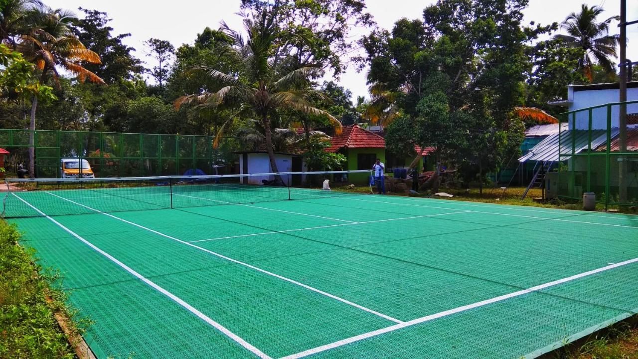 Punnamada Resort Alappuzha Exterior photo